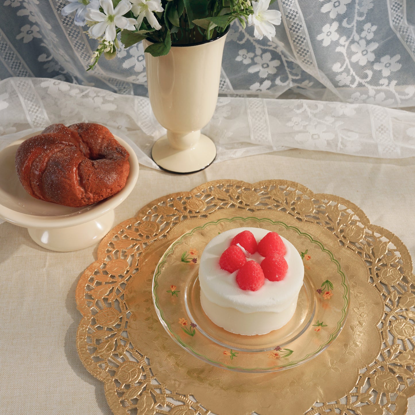 14 Inch Gold Lace Paper Doilies – Pack of 100/200