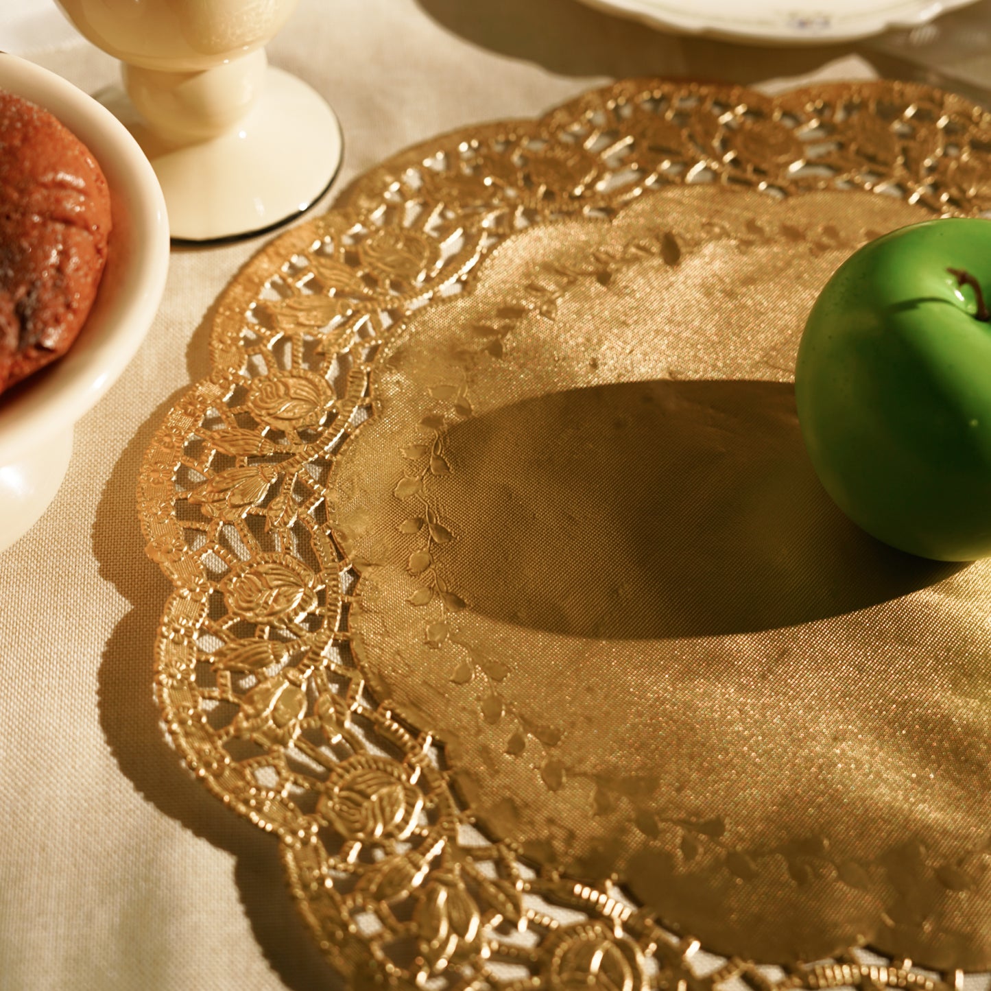 14 Inch Gold Lace Paper Doilies – Pack of 100/200