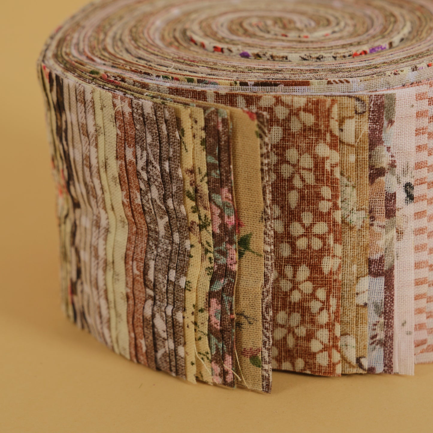 Quilting Fabric Jelly Roll 40 Strip Precut Cotton Strips 2.5" x 40"in